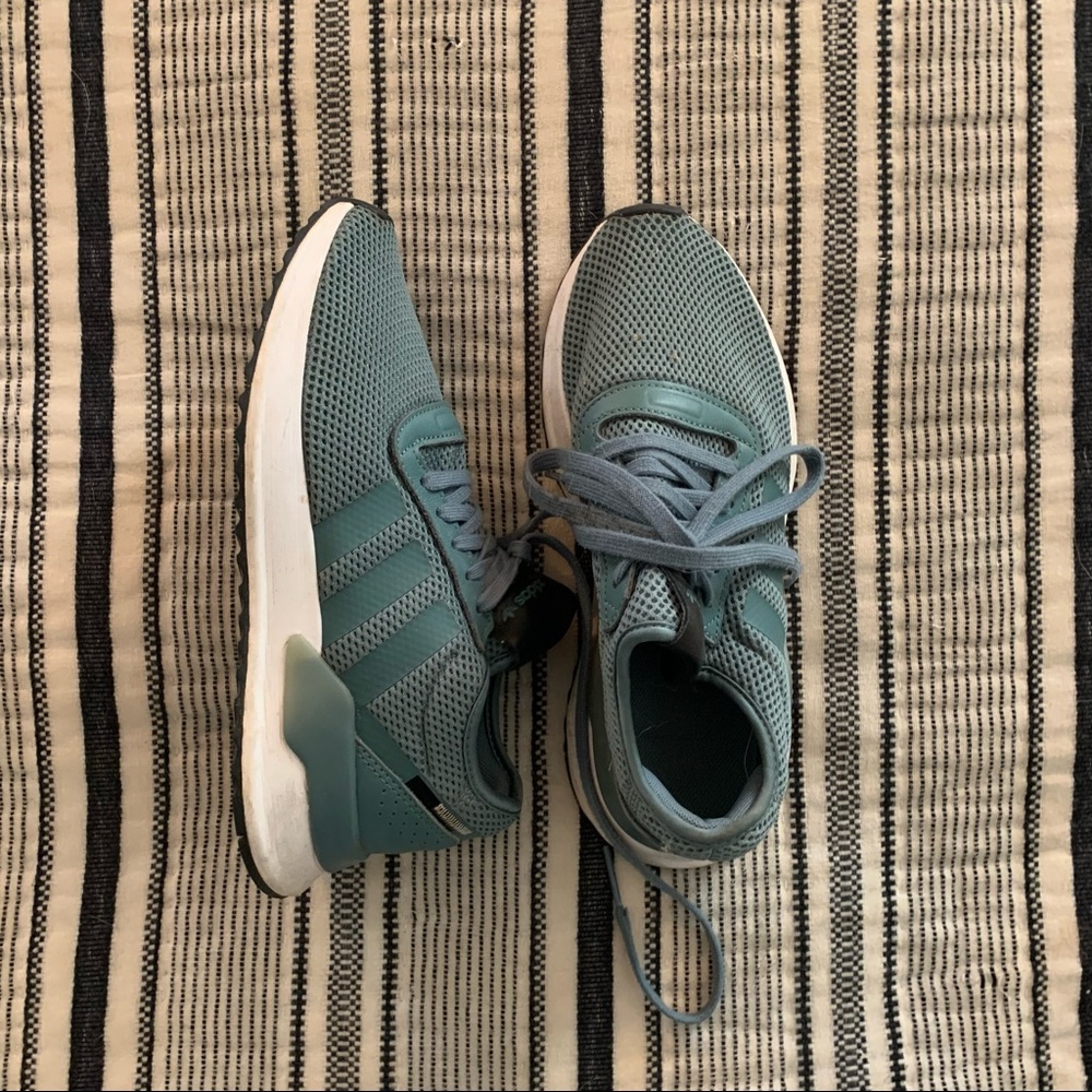 Adidas Sneakers size 8